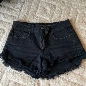 American Eagle Black Distressed Stretch Denim Shorts (Size 4)